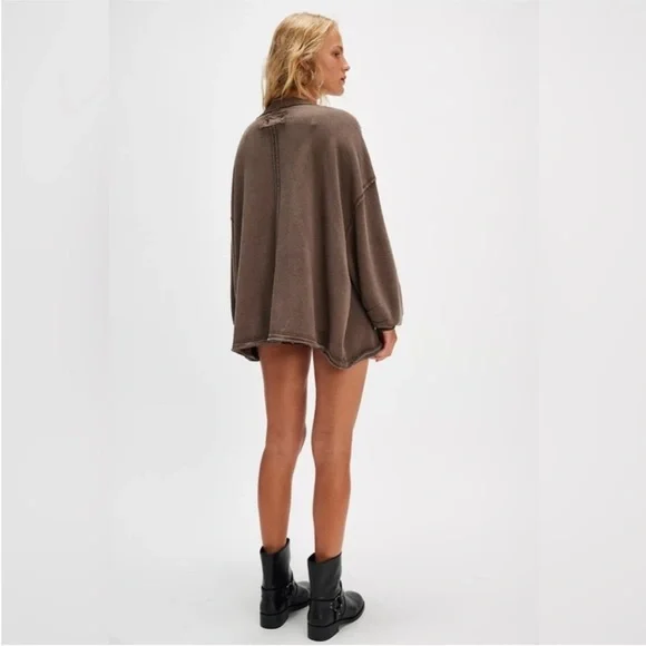 NWT Free People Free Venice V-Neck Sweatshirt In Brown Bear Size Large - Picture 2 of 5